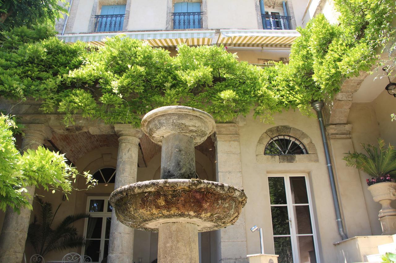 Hôtel Cinq & Sept à Roujan Extérieur photo